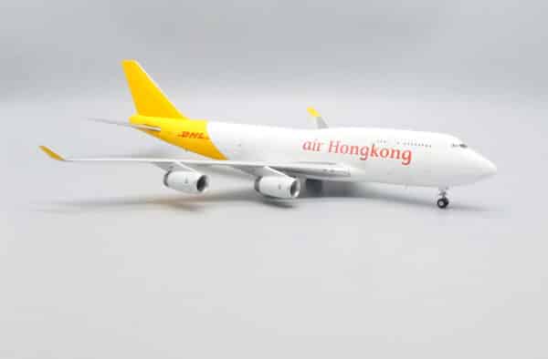 JC Wings 1:200 Air Hong Kong (DHL) Boeing B747-400(BCF) B-HOU (XX2714) - Image 5