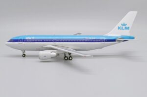 JC Wings 1:200 KLM Royal Dutch Airlines Airbus A310-200 "Rembrandt" PH-AGA (XX2826)