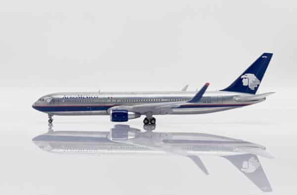 JC Wings 1:400 Aeromexico Boeing B767-300(ER)w XA-APB (XX40024)