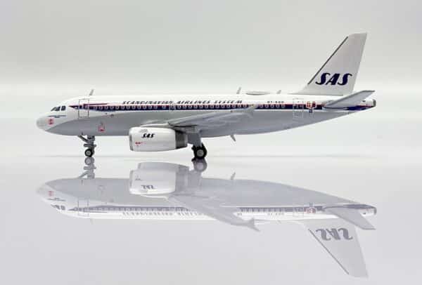 JC Wings 1:400 SAS Scandinavian Airlines Airbus A319-100 'Retro' OY-KBO (XX40041)