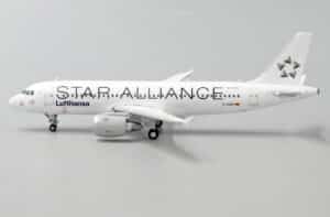 JC Wings 1:400 Lufthansa Airbus A320-200 "Star Alliance" D-AIQS (XX4075)
