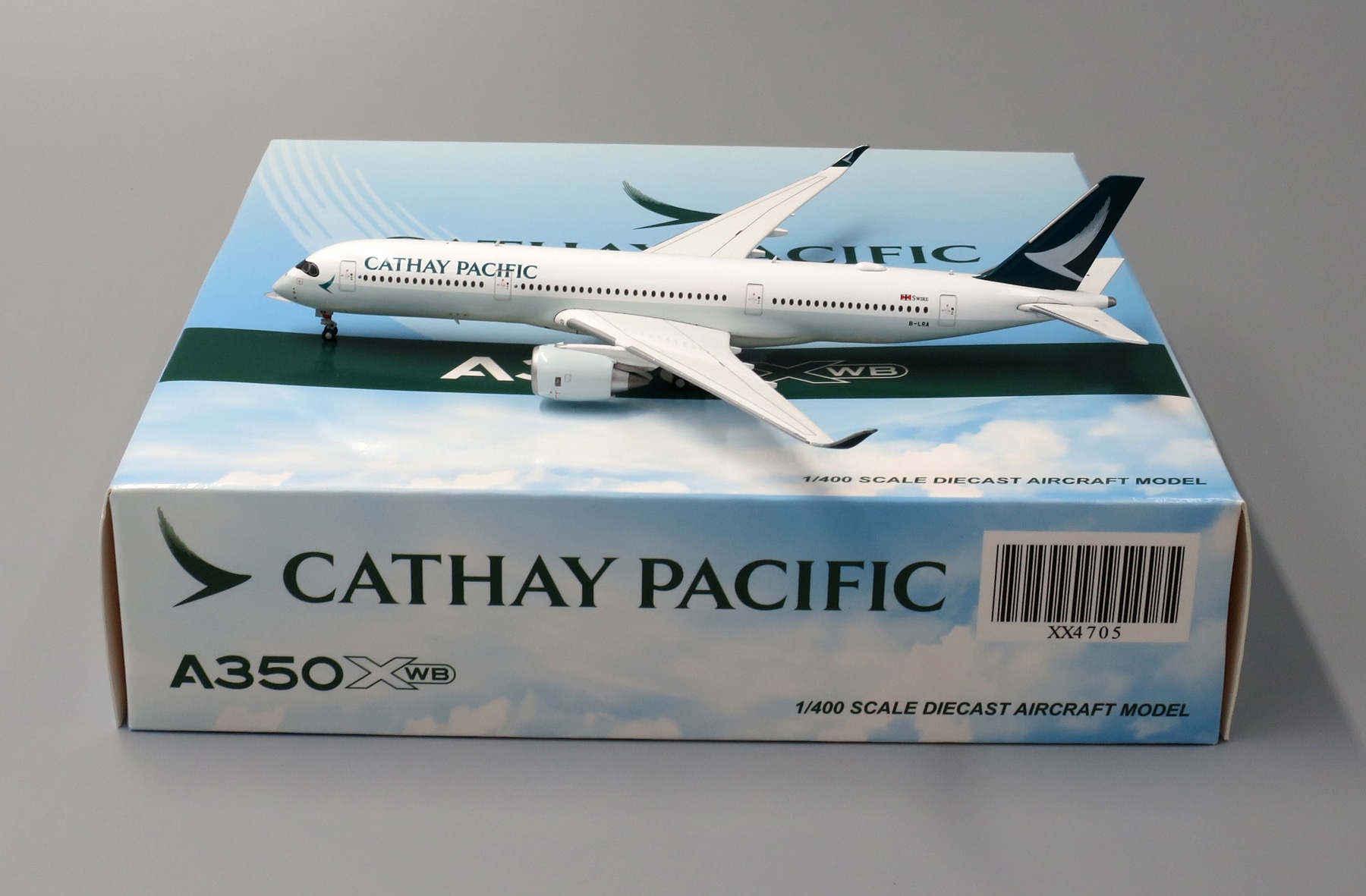 JC Wings 1:400 Cathay Pacific Airbus A350-900 XWB "Flaps Up" B-LRA (XX4705)