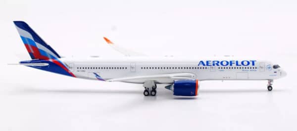 Aviation 400 1:400 Aeroflot - Russian Airlines Airbus A350-900 XWB RA-73154 (AV4255) - Image 8