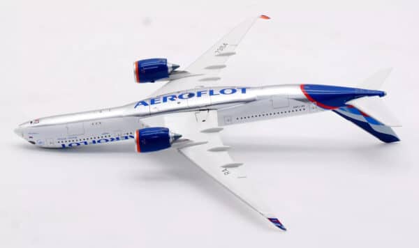 Aviation 400 1:400 Aeroflot - Russian Airlines Airbus A350-900 XWB RA-73154 (AV4255) - Image 10