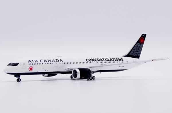JC Wings 1:400 Air Canada Boeing B787-9 Dreamliner "Congratulations - Flaps Up" C-FVNB (XX40239) - Image 3