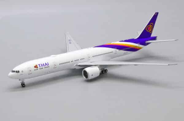 JC Wings 1:400 Thai Airways Boeing B777-300(ER) "Theparat - Flaps Up" HS-TTB (XX4900) - Image 4