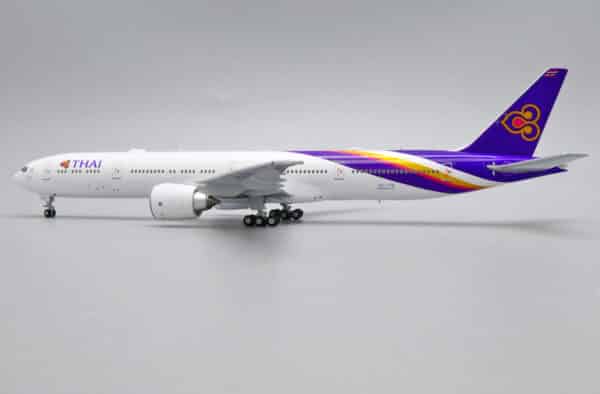 JC Wings 1:400 Thai Airways Boeing B777-300(ER) "Theparat - Flaps Up" HS-TTB (XX4900) - Image 9
