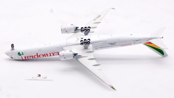 Aviation 400 1:400 Ethiopian Airlines Airbus A350-1000 XWB "1st A350-1000 in Africa" ET-BAW (AV4274) - Image 8