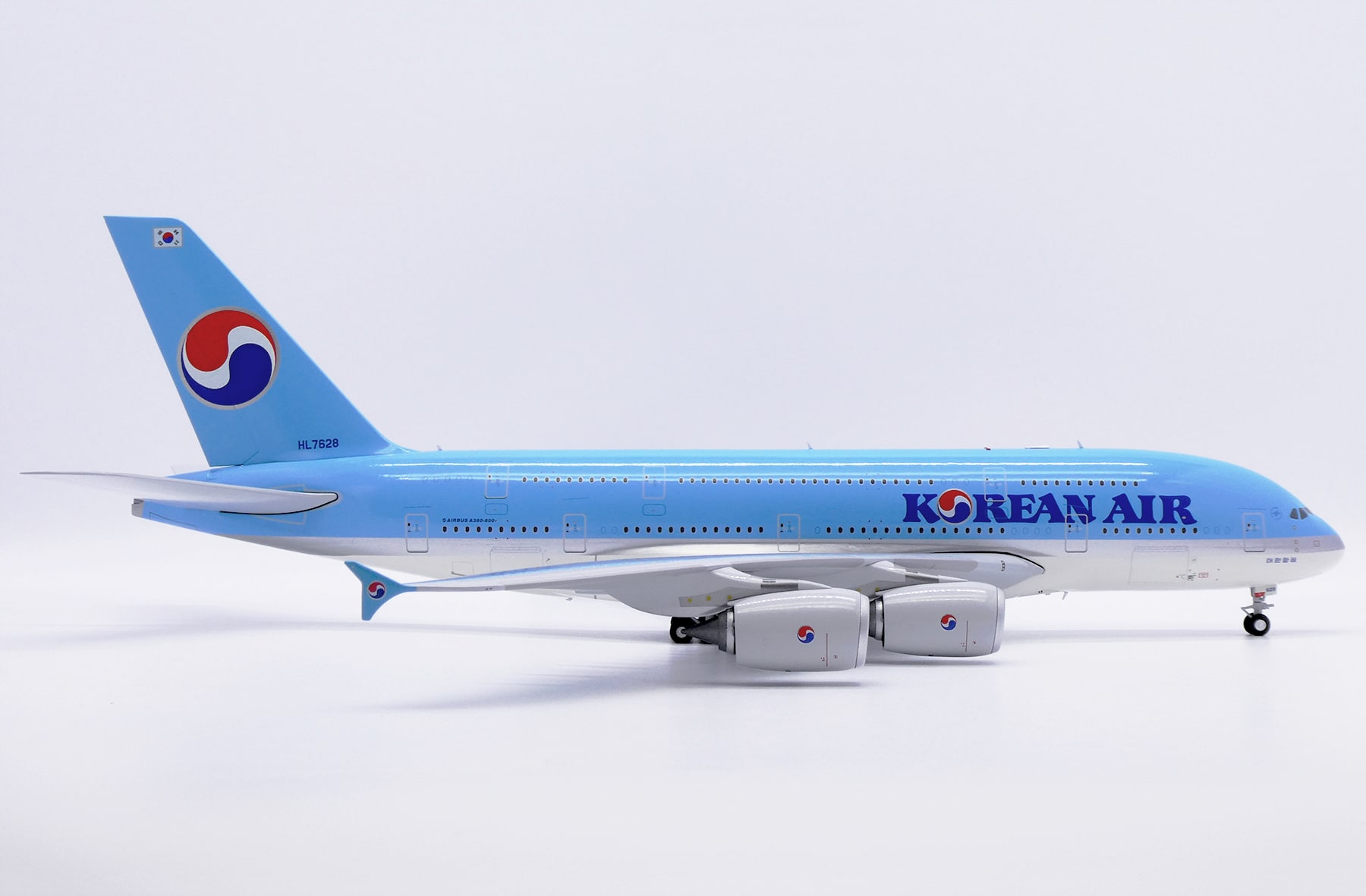 JC Wings 1:200 Korean Air Airbus A380-800 HL7628 (BBOX2541)