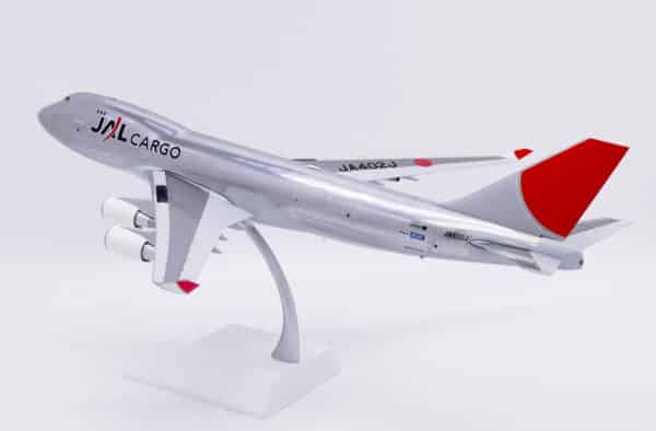 JC Wings 1:200 JAL Japan Airlines Cargo Boeing B747-400F "Flaps Up" JA402J (XX20083) - Image 12