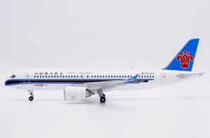 JC Wings 1:200 China Southern Airlines COMAC C919-100 B-919J (XX20530)