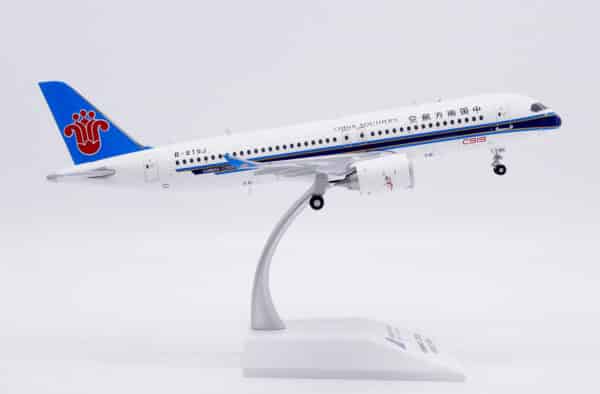 JC Wings 1:200 China Southern Airlines COMAC C919-100 B-919J (XX20530) - Image 7