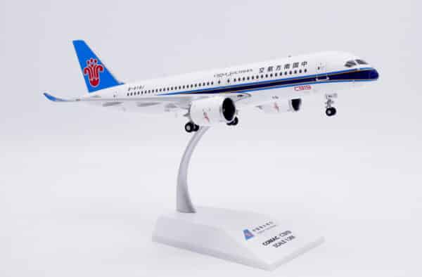 JC Wings 1:200 China Southern Airlines COMAC C919-100 B-919J (XX20530) - Image 8
