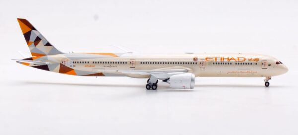 Aviation 400 1:400 Etihad Airways Boeing B787-10 Dreamliner A6-BMI (AV4231) - Image 4