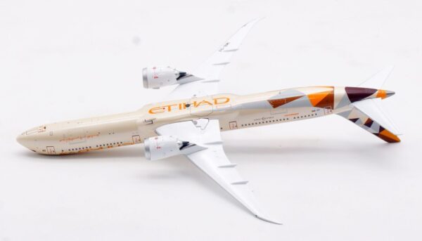Aviation 400 1:400 Etihad Airways Boeing B787-10 Dreamliner A6-BMI (AV4231) - Image 9