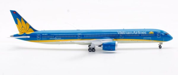 Aviation 400 1:400 Vietnam Airlines Boeing B787-10 Dreamliner VN-A872 (AV4233) - Image 4