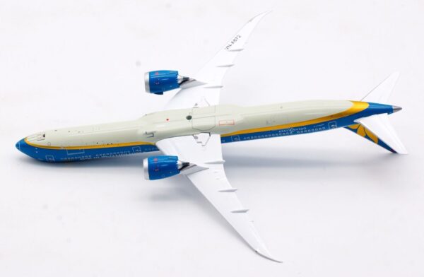 Aviation 400 1:400 Vietnam Airlines Boeing B787-10 Dreamliner VN-A872 (AV4233) - Image 9
