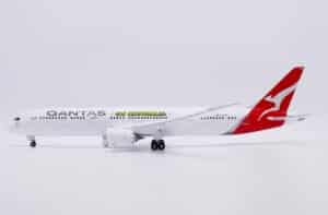 JC Wings 1:200 Qantas Airways Boeing B787-9 Dreamliner "Go Australia - Flaps Down" VH-ZNH (XX20568A)