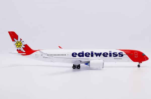 JC Wings 1:200 Edelweiss Air Airbus A350-900 XWB "Piz Bernina - Flaps Down" HB-IHF (XX20569A) - Image 2