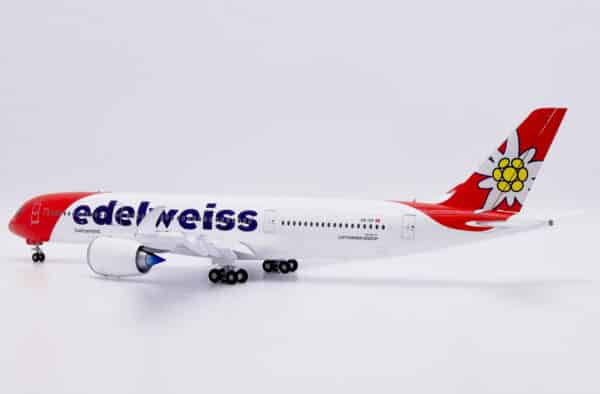 JC Wings 1:200 Edelweiss Air Airbus A350-900 XWB "Piz Bernina - Flaps Down" HB-IHF (XX20569A) - Image 5