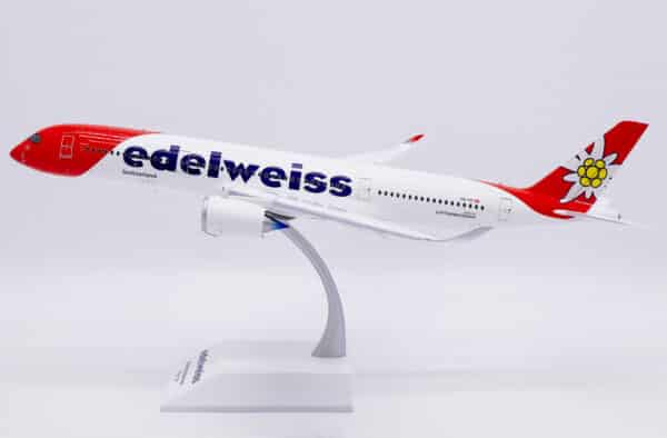 JC Wings 1:200 Edelweiss Air Airbus A350-900 XWB "Piz Bernina - Flaps Down" HB-IHF (XX20569A) - Image 10