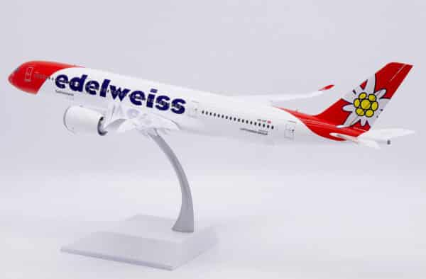 JC Wings 1:200 Edelweiss Air Airbus A350-900 XWB "Piz Bernina - Flaps Down" HB-IHF (XX20569A) - Image 12