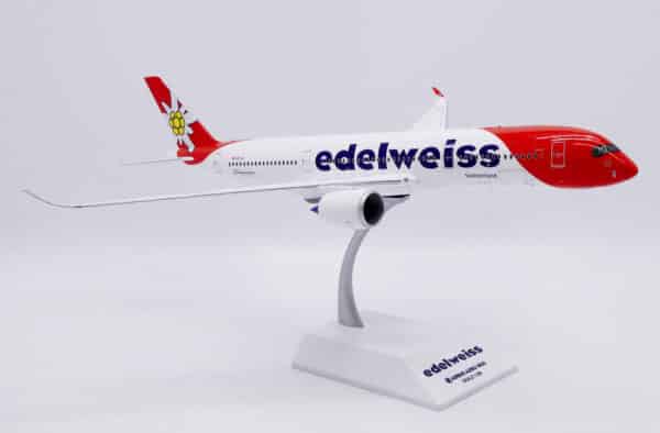 JC Wings 1:200 Edelweiss Air Airbus A350-900 XWB "Piz Bernina - Flaps Up" HB-IHF (XX20569) - Image 8