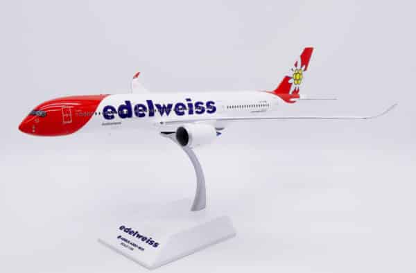 JC Wings 1:200 Edelweiss Air Airbus A350-900 XWB "Piz Bernina - Flaps Up" HB-IHF (XX20569) - Image 9