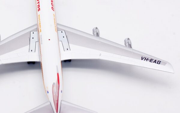 InFlight 200 1:200 Qantas Airways Boeing B707-300C "Last Flight" VH-EAG (IF707QF0125P) - Image 11