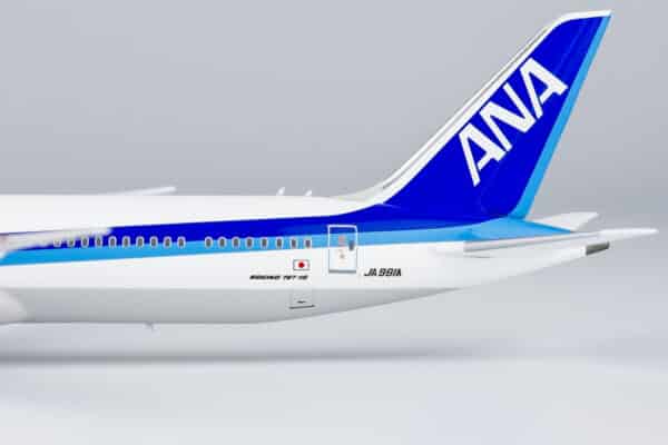 NG Models 1:400 ANA All Nippon Airways Boeing B787-10 Dreamliner JA981A (NG56029) - Image 5