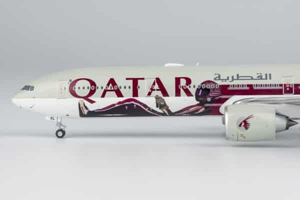 NG Models 1:400 Qatar Airways Boeing B777-300(ER) "Global Airline Partner of Formula 1" A7-BEL (NG73038) - Image 4