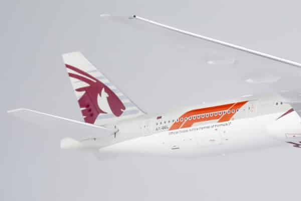 NG Models 1:400 Qatar Airways Boeing B777-300(ER) "Global Airline Partner of Formula 1" A7-BEL (NG73038) - Image 7