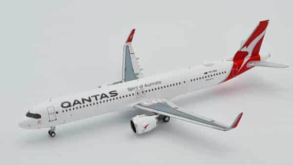 Panda Models 1:400 Qantas Airways Airbus A321neo XLR "Great Ocean Road" VH-OGA (PM62451)