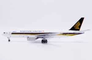 JC Wings 1:400 Singapore Airlines Boeing B777-200(ER) "Jubilee" 9V-SRN (XX40617)