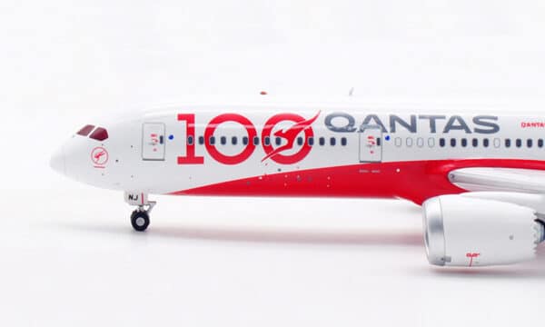 Aviation 400 1:400 Qantas Airways Boeing B787-9 Dreamliner "100th Anniversary" VH-ZNJ (AV4275) - Image 7
