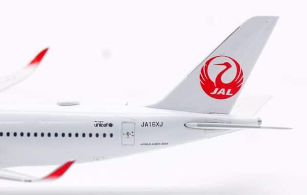 Aviation 400 1:400 JAL Japan Airlines Airbus A350-900 XWB JA16XJ (AV4281) - Image 14