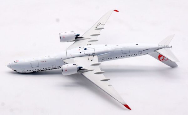 Aviation 400 1:400 JAL Japan Airlines Airbus A350-900 XWB JA16XJ (AV4281) - Image 16