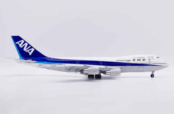 JC Wings 1:200 ANA All Nippon Airways Boeing B747SR-81 "Last Flight - Flaps Down" JA8157 (XX20429A) - Image 2