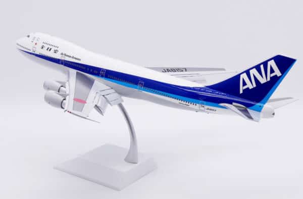 JC Wings 1:200 ANA All Nippon Airways Boeing B747SR-81 "Last Flight - Flaps Down" JA8157 (XX20429A) - Image 12