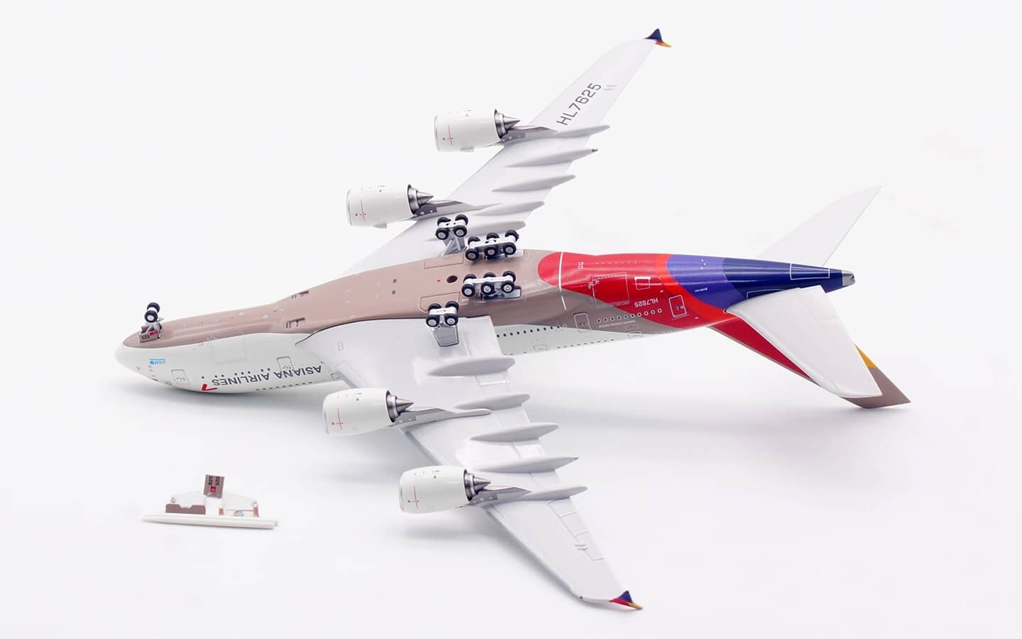 Aviation 400 1:400 Asiana Airlines Airbus A380-800 HL7625 (AV4283) - Image 15