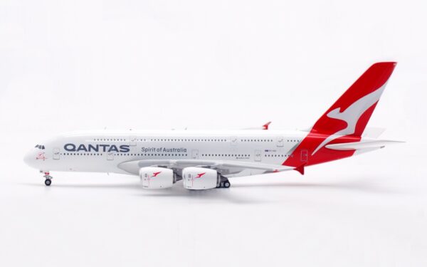 Aviation 400 1:400 Qantas Airways Airbus A380-800 "Nancy-Bird Walton" VH-OQA (AV4286) - Image 7