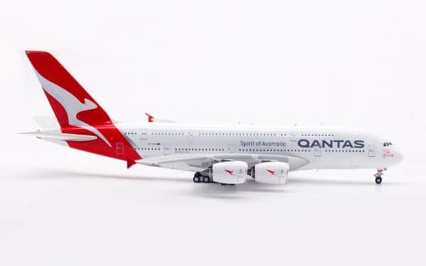 Aviation 400 1:400 Qantas Airways Airbus A380-800 "Nancy-Bird Walton" VH-OQA (AV4286) - Image 8