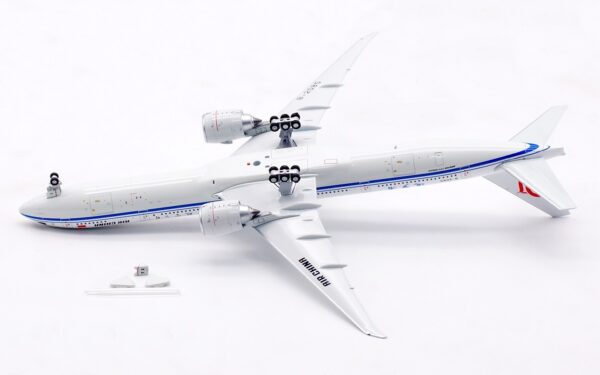 Aviation 400 1:400 Air China Boeing B777-300(ER) B-2085 (AV4295) - Image 15