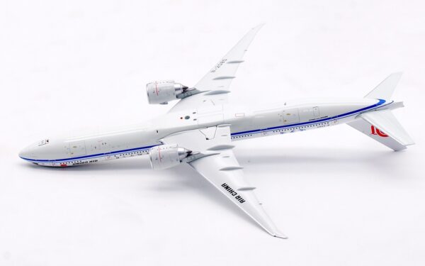 Aviation 400 1:400 Air China Boeing B777-300(ER) B-2085 (AV4295) - Image 16