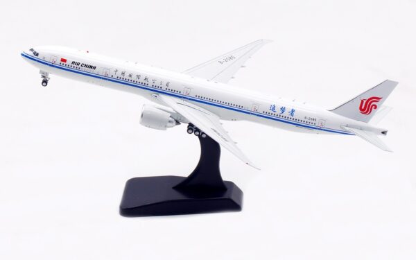 Aviation 400 1:400 Air China Boeing B777-300(ER) B-2085 (AV4295) - Image 3