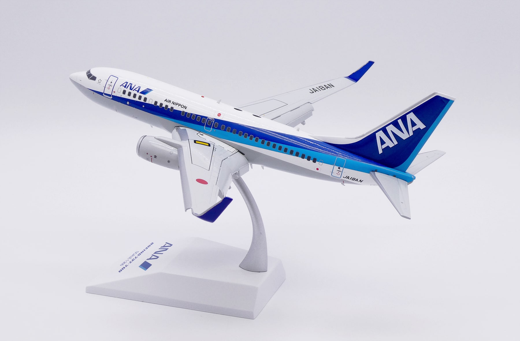JC Wings 1:200 ANA All Nippon Airways Boeing B737-700w