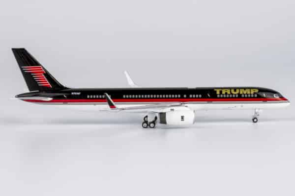 NG Models 1:400 DJT Operations (Donald Trump) Boeing B757-200w VIP “Old Colours” N757AF (NG53209) - Image 2