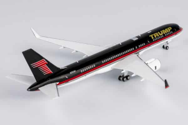 NG Models 1:400 DJT Operations (Donald Trump) Boeing B757-200w VIP “Old Colours” N757AF (NG53209) - Image 4