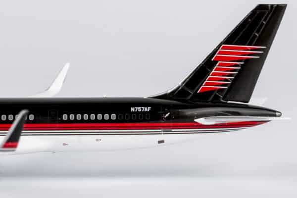 NG Models 1:400 DJT Operations (Donald Trump) Boeing B757-200w VIP “Old Colours” N757AF (NG53209) - Image 6