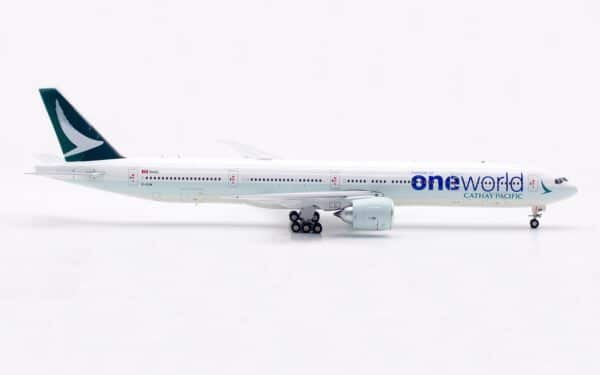Aviation 400 1:400 Cathay Pacific Boeing B777-300(ER) "OneWorld" B-KQM (WB4046) - Image 9